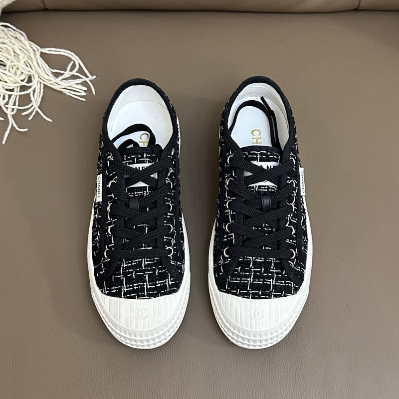 Ch**el sneakers